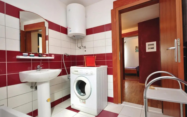 Amazing Home in Mirca with Hot Tub, WiFi & 4 Bedrooms