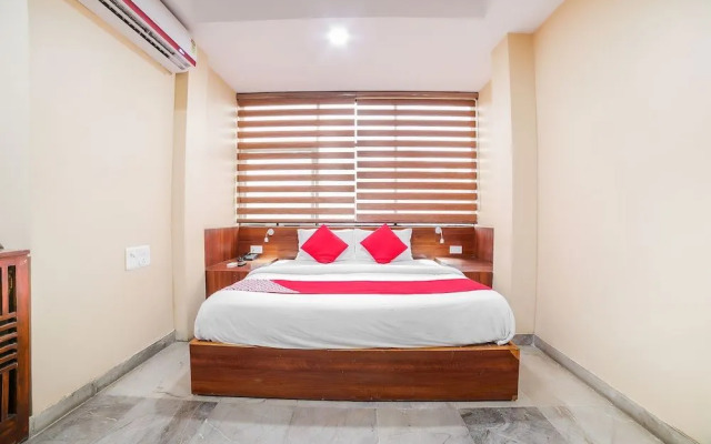 OYO Flagship 15762 Satya Kalmana Market
