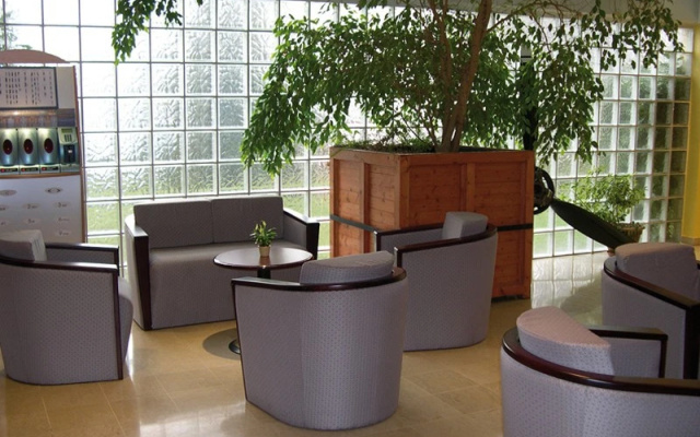 Air Plus Hotel