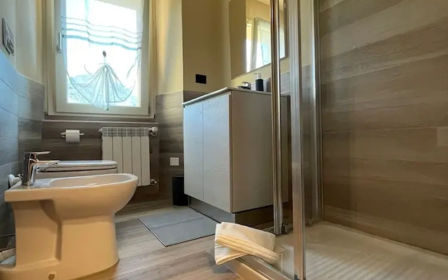 Casa Alone