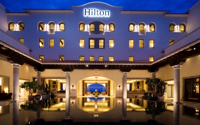 Отель Hilton Los Cabos Beach & Golf Resort вид на фасад