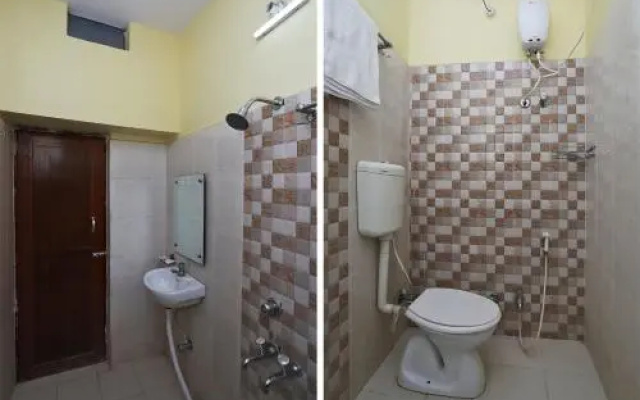 Oyo 28096 Hotel Chanakya Vihar
