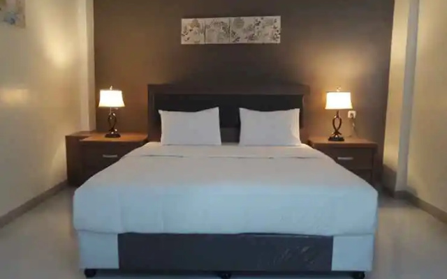 Amoda Hotel & Cafe