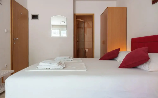 Studio for 2 People - Split Region