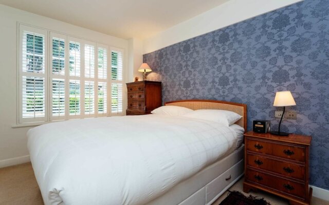 Отель Chalk Farm Comfort Великобритания, Лондон - отзывы, цены и фото номеров - забронировать отель Chalk Farm Comfort онлайн комната для гостей
