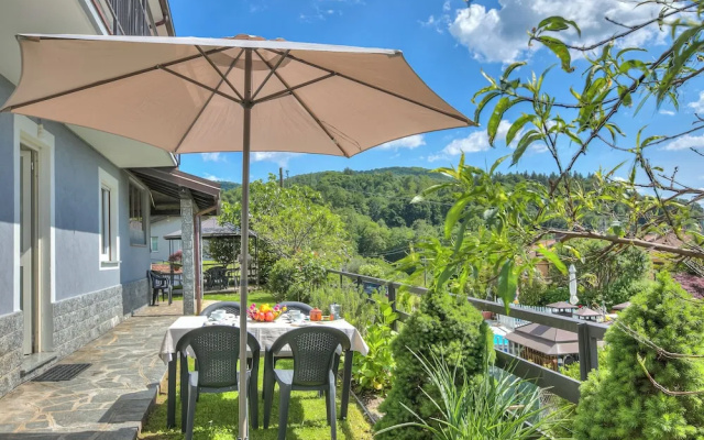 Zio Enry Garden Orta Lake