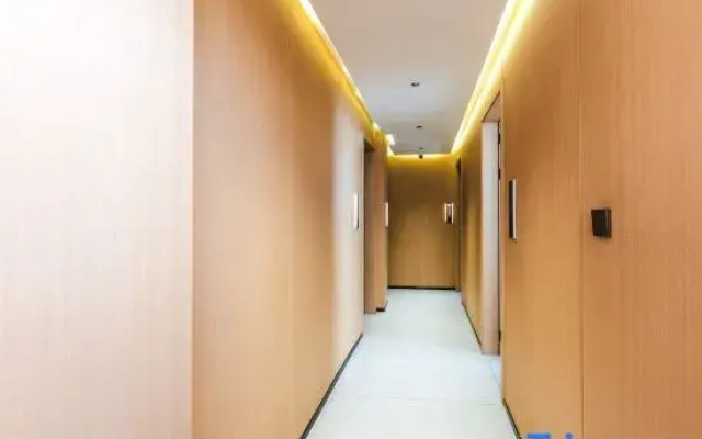 Sifan Homestay (Jishou University Shazi'ao Campus)
