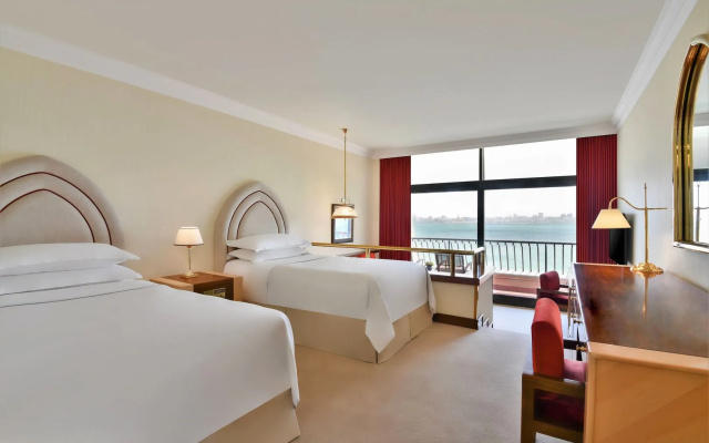 Sheraton Grand Doha Resort & Convention Hotel