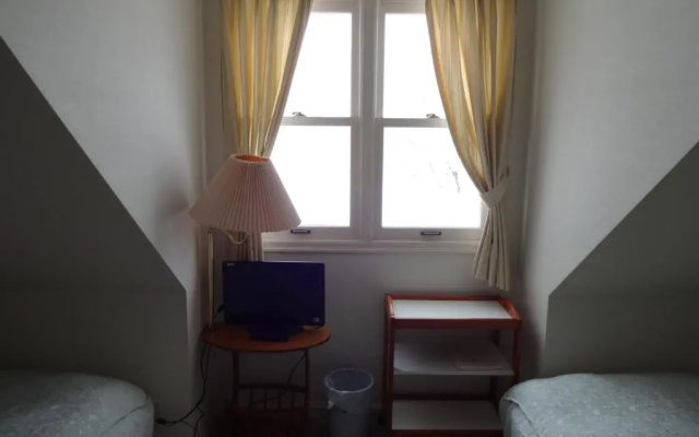 Guest House Bunk