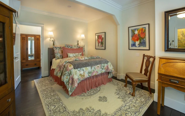 Dunbar House Inn and Event Property