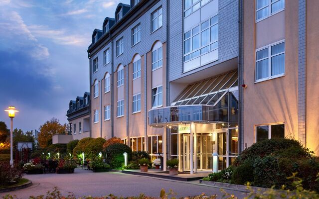 Sachsenpark-Hotel вид на фасад