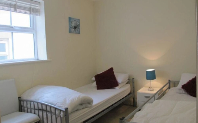 Flat 3 Seabreeze