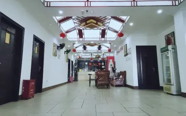 Sanya Zhuyunge Hotel