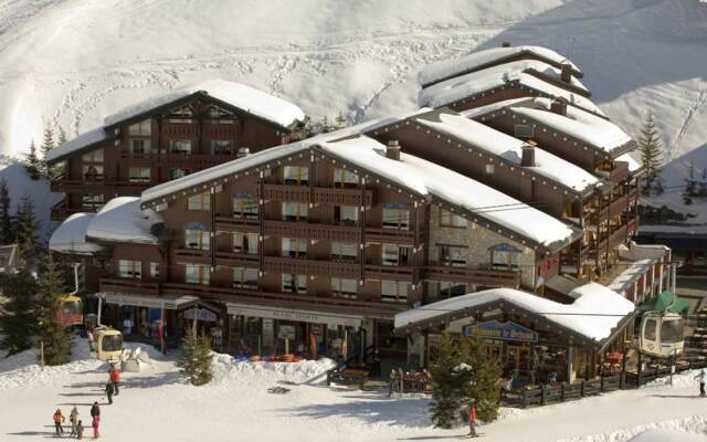 Hotel Mont Vallon Meribel вид на фасад