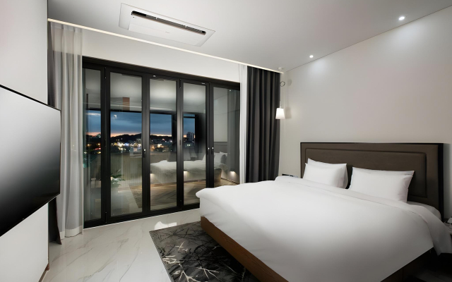 N Bridge Hotel