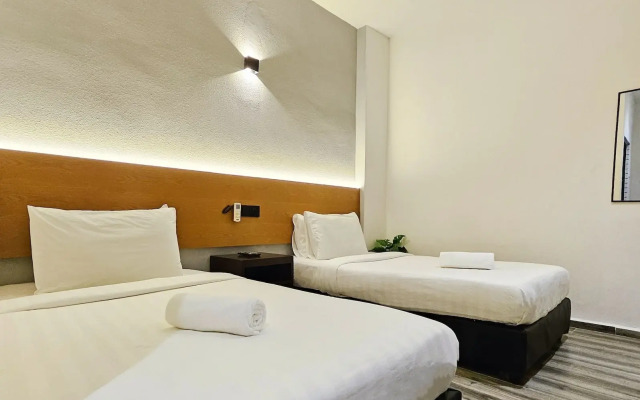 Georgetown Times Inn Hotel