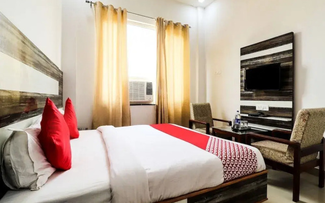 Hotel Bandhan by OYO Rooms