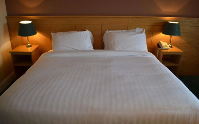 Caisleain Oir Hotel