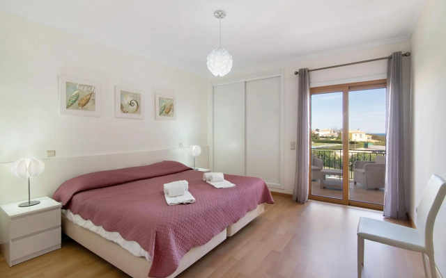 Albufeira Townhouse beach by AlbufeiraRentals