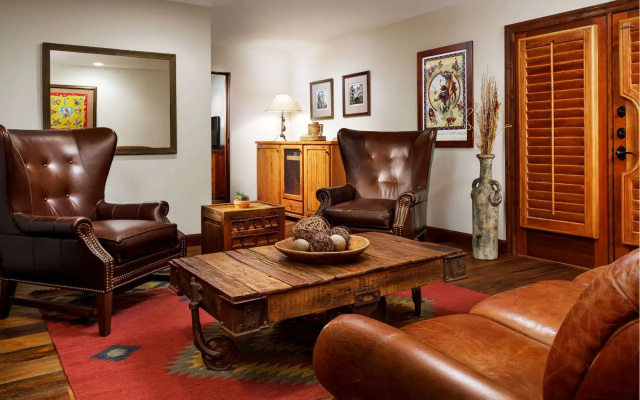 Hermosa Inn