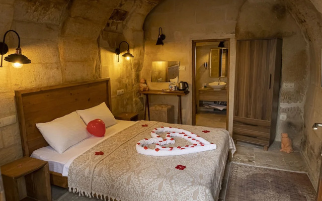Feris Cave Hotel