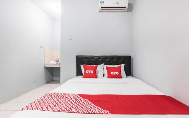 Amira Guest House by OYO Rooms