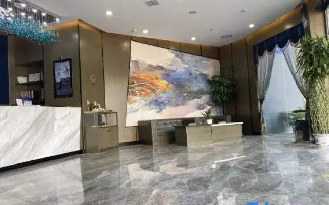 Starway Hotel (Ji'an People's Square Bailuzhou Academy Store)
