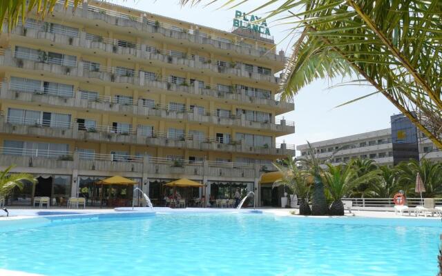 Hotel Playa Blanca бассейн