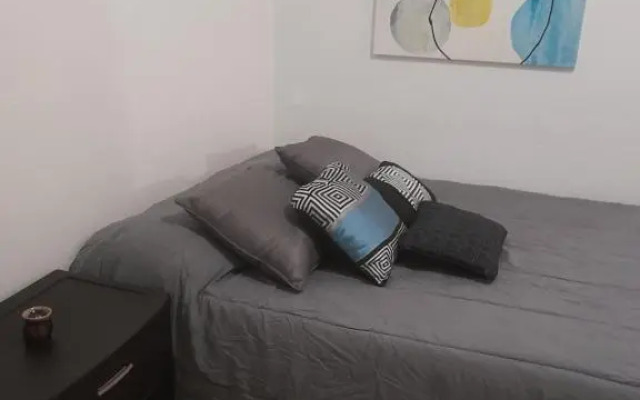 Cozy apartment across the San Juan airport