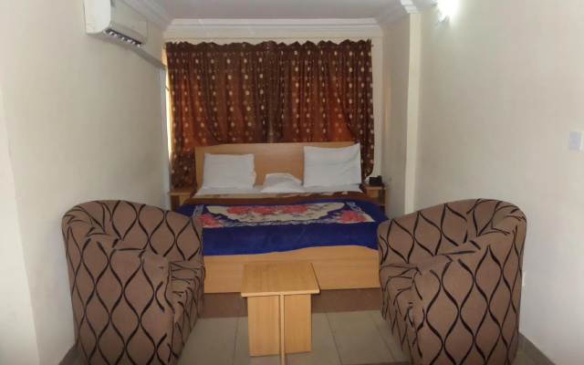 Avery Hotel