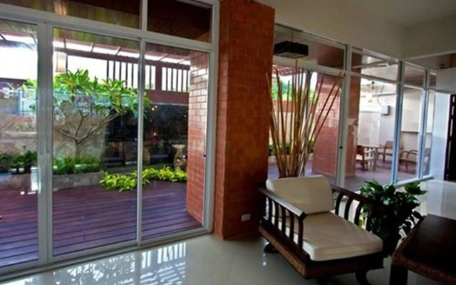 Plai & Herbs Suvarnbhumi Airport