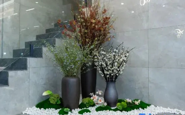 Xinli Business Hotel
