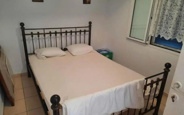 Cozy villa 60 metres away from the beach