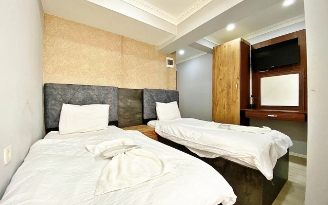 Big Life Hotel