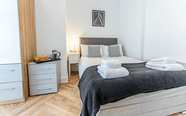 Celador Apartments - Wellington House