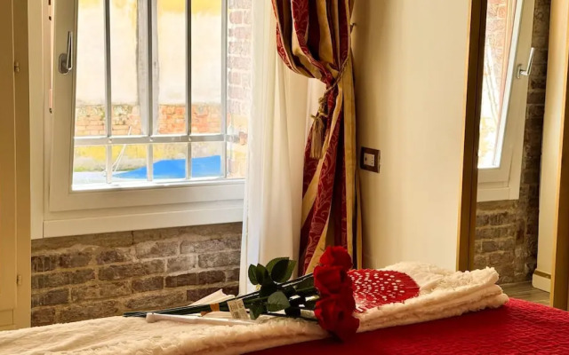 Graceful Venice Barnaba Suite by Ca-sa Check