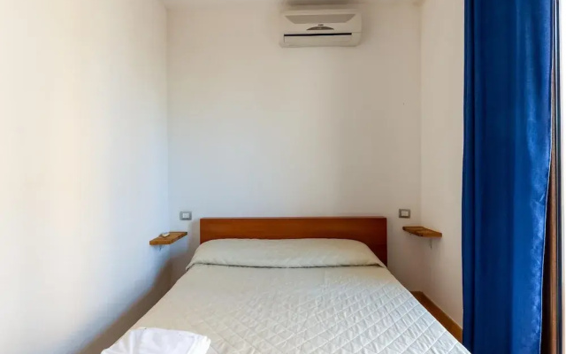 In the Residence, Terrace and air Conditioning