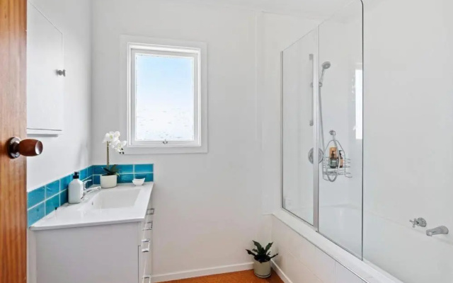 Emily's Beach House - Kaiteriteri Holiday Home