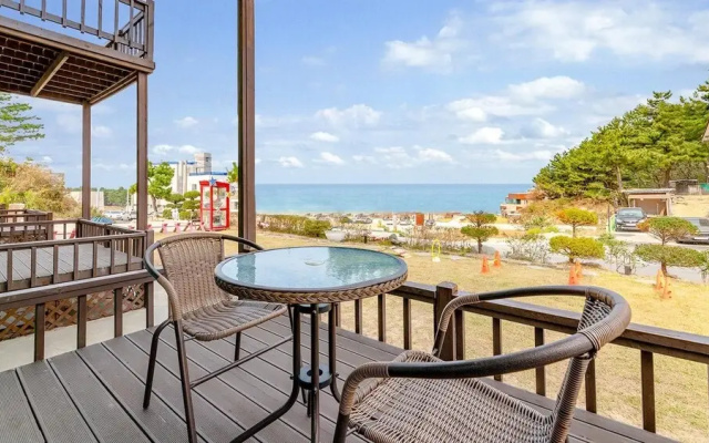 Goseong Sea&star Pension