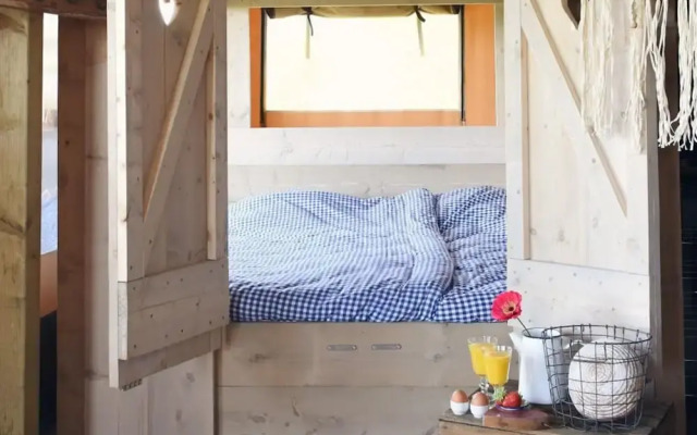 Tent Lodge With Comfort