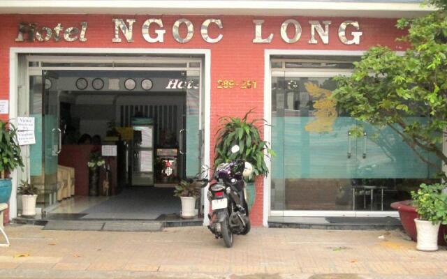 Ngoc Long Hotel вид на фасад