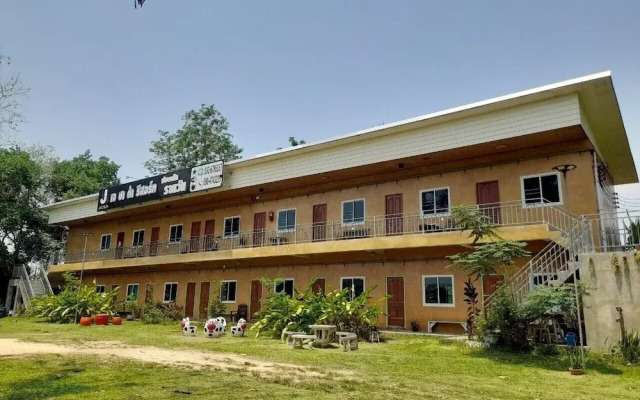 Jayzada Fang Resort