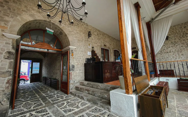 Golden Rest Ecuador
