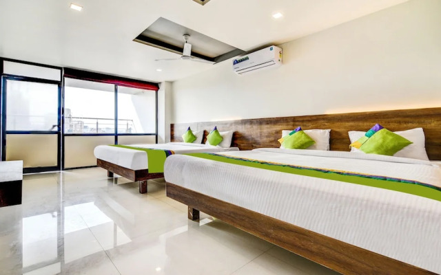 Hotel Sri Sai Suites