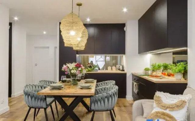 Lumina Superior 3-room apartment near Manufaktura