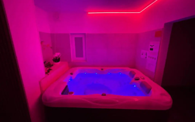 Evasion SPA Jacuzzi Sauna Home Cinema
