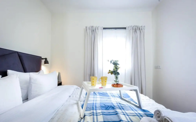 MAMAD - Apt with Balcony In the Heart of TLV