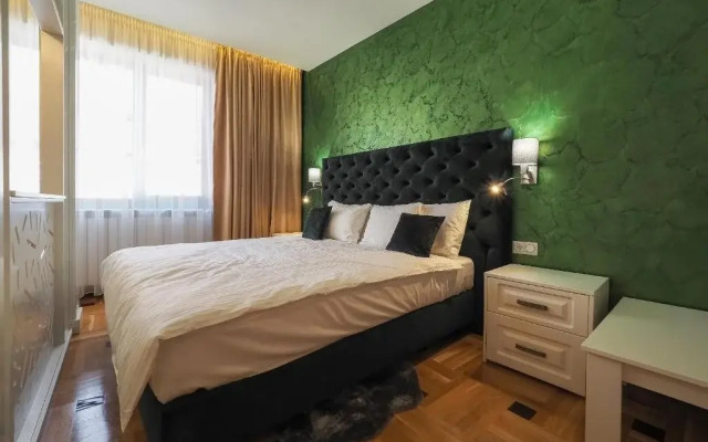 . Boutique Central (Camere de inchiriat)