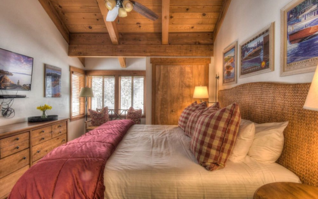 Granlibakken Retreat Near Tahoe Beach!
