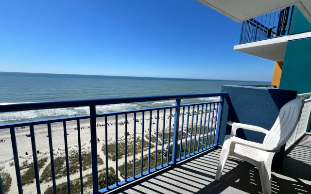 Oceanfront Atlantica Condo